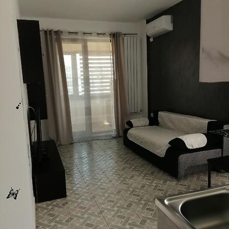Adina Apartment Navodari Ngoại thất bức ảnh